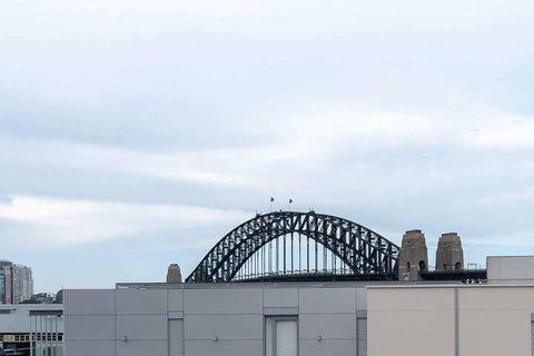 Luxurious Heritage Home With Harbour Bridge Views - Mackay Tourism 1