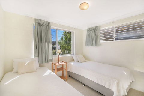 Unit 3 At 4 Pelican Street, Peregian Beach, Noosa Shire - Mackay Tourism 3