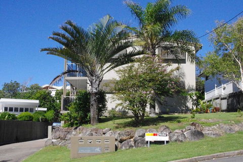Unit 3 At 4 Pelican Street, Peregian Beach, Noosa Shire - Mackay Tourism 1