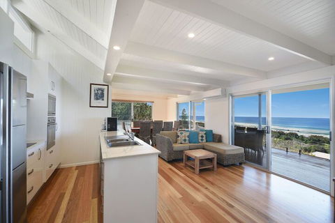 Peregians Viewing Deck, 324 David Low Way, Peregian Beach, Noosa Area - Mackay Tourism 4