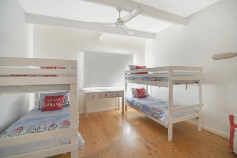 Peregian Beach House - 2/22 Avocet Parade - Mackay Tourism 5