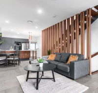 Manhattan Terrace House - Mackay Tourism