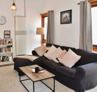 Charming Terrace House on Tree Lined Street - Mackay Tourism