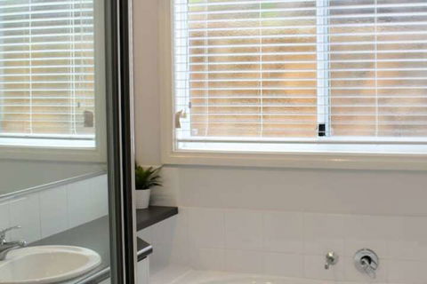 Flinders View Beach House - Mackay Tourism 2