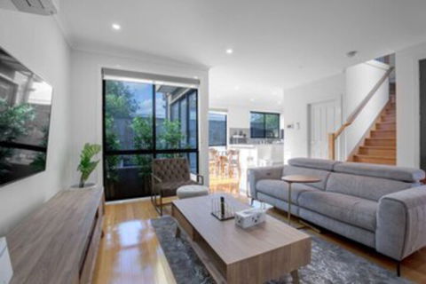 Impressive & Spacious New Townhouse@preston - Mackay Tourism 0