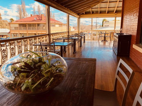 Empire Hotel Beechworth - Mackay Tourism 4