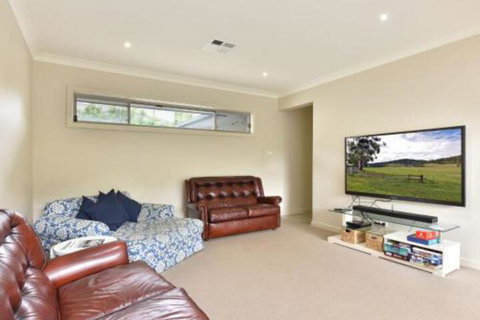 Angophora At The Vintage - Mackay Tourism 6