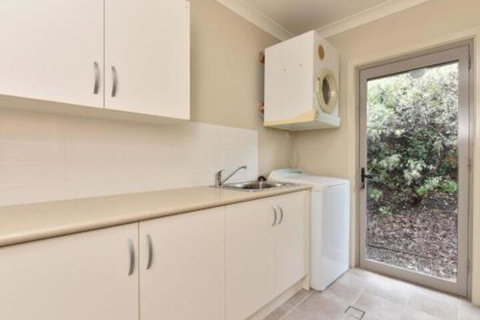 Angophora At The Vintage - Mackay Tourism 7