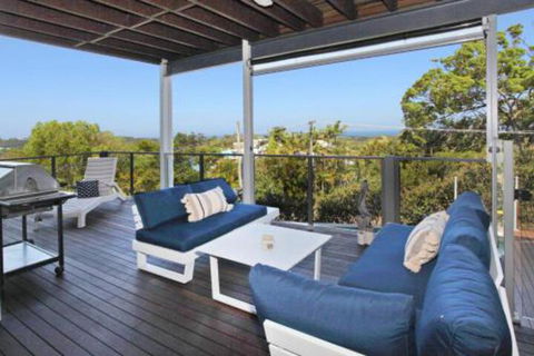 8 Cabbi Court Coolum Beach New Listing - Mackay Tourism 1