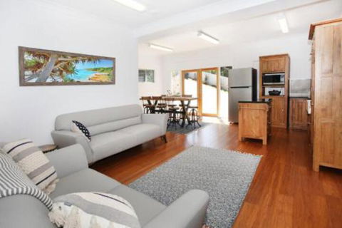 8 Cabbi Court Coolum Beach New Listing - Mackay Tourism 6