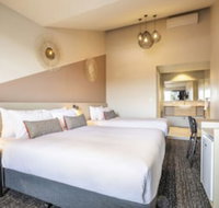 Nightcap at Manhattan Hotel - Mackay Tourism