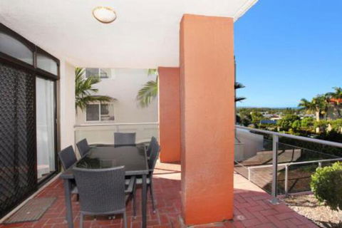 Unit 2 Cooltoro Court 7 Frank Street Coolum Beach 400 BOND LINEN INCLUDED - Mackay Tourism 5