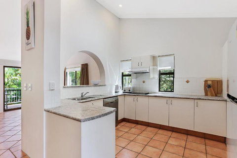 HighTide On Noosa Sound - Mackay Tourism 1