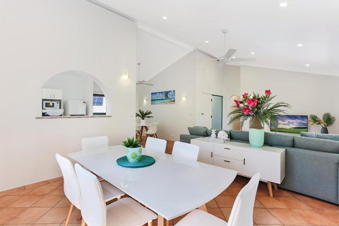 HighTide On Noosa Sound - Mackay Tourism 4