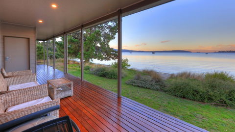Tides Reach - Essentially Tas Dover - Mackay Tourism 1