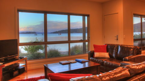 Tides Reach - Essentially Tas Dover - Mackay Tourism 4