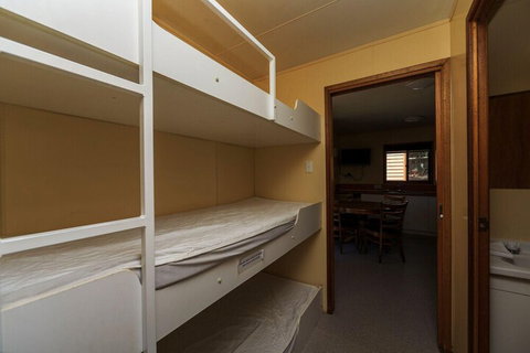 Reflections Holiday Parks Copeton Waters - Mackay Tourism 7