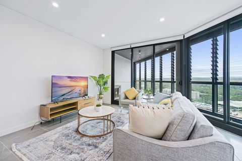 HomeHotel Luxury Apt With Shopping Mall Downstairs - Mackay Tourism 3