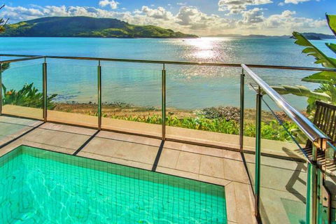 Yacht Club 19 Bijou De Mer 2 Buggies - Mackay Tourism 3