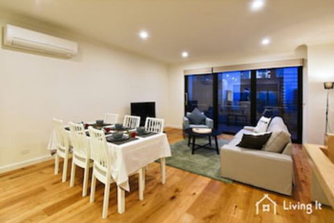 Tomkins Townhouse - Mackay Tourism 0