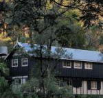 Walhalla Coach House - Mackay Tourism