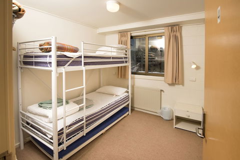 Ski Club Of Victoria - Kandahar Lodge - Mackay Tourism 2