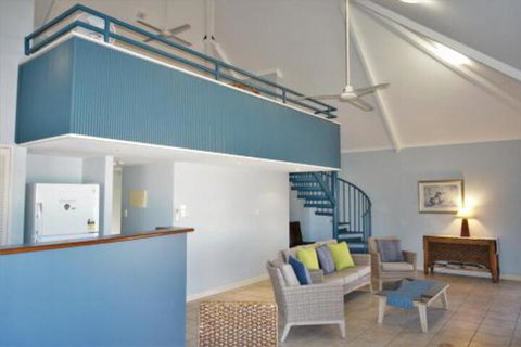 Osprey Holiday Village Unit 114 Gorgeous 3 Bedroom Holiday Villa With A Pool In The Complex - Mackay Tourism 0
