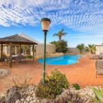 Osprey Holiday Village Unit 114 Gorgeous 3 Bedroom Holiday Villa With A Pool In The Complex - Mackay Tourism 1