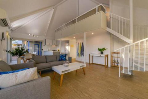 Osprey Holiday Village Unit 106 Trendy 3 Bedroom Holiday Villa With A Pool In The Complex - Mackay Tourism 0