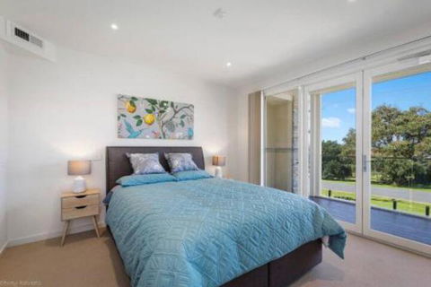 SEA NOOK Seconds From The Beach - Mackay Tourism 3
