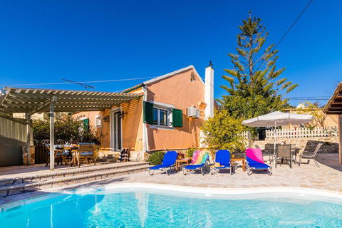 Red Bluff Beach House - Mackay Tourism 1