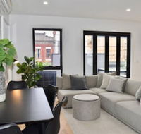 Brand New 2 Bed Apartment With Stunning City Views - Mackay Tourism