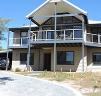 Jay's Beach House - Mackay Tourism