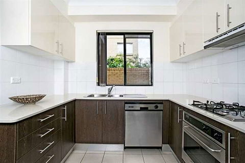 Walking Distance To Coogee Beach MOUNT - Mackay Tourism 6