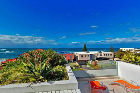 Catalina Luxury 9 - Mackay Tourism 1