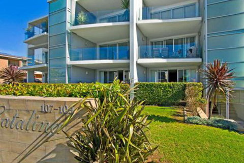 Catalina Luxury 9 - Mackay Tourism 5