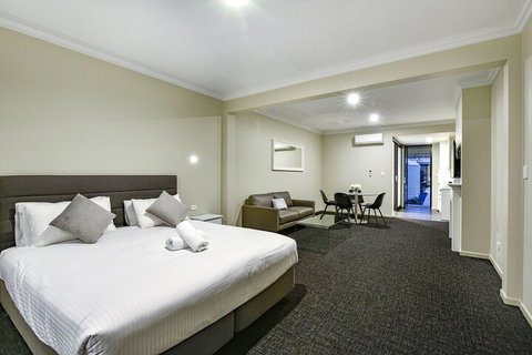 Aloha Central Premium Studios - Mackay Tourism 5