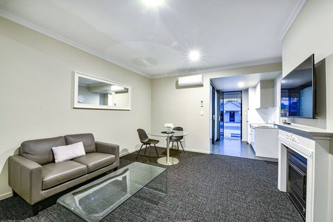 Aloha Central Premium Studios - Mackay Tourism 4