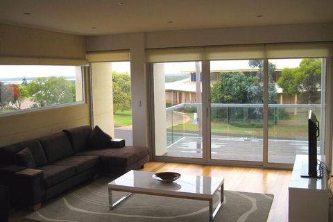 Alouarn Apartment 1 - Mackay Tourism 4