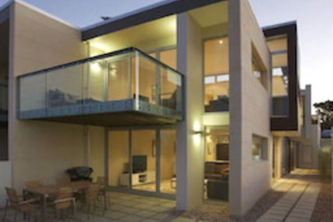 Alouarn Apartment 1 - Mackay Tourism 0