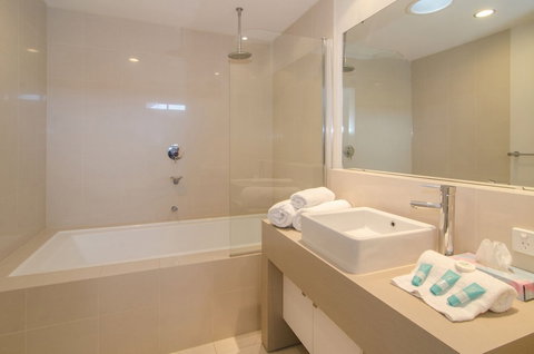 16 Seine Bay Apartment - Mackay Tourism 5