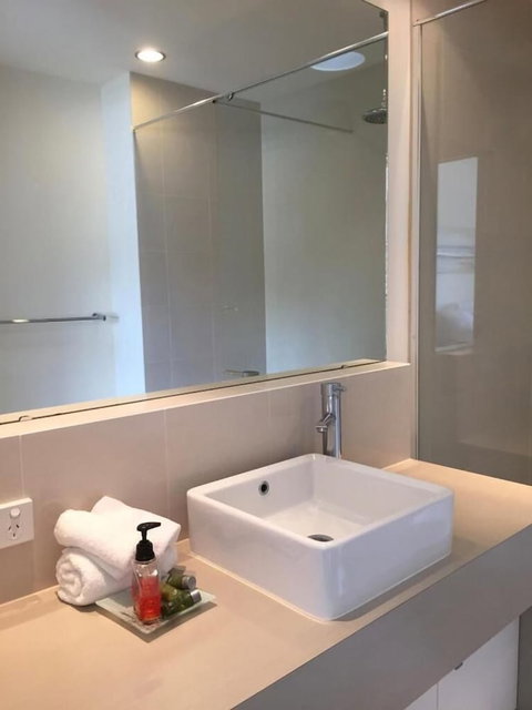 16 Seine Bay Apartment - Mackay Tourism 2