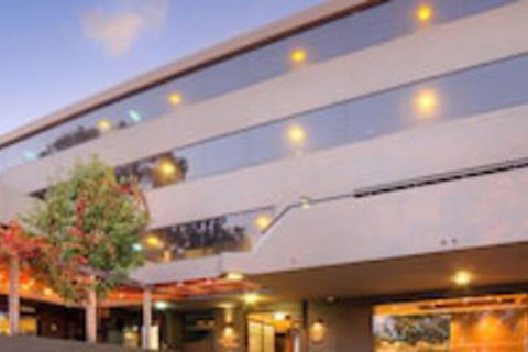 Townhouse Hotel - Mackay Tourism 0
