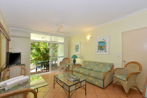 Seascape Holidays - Coral Apartments - Mackay Tourism 4