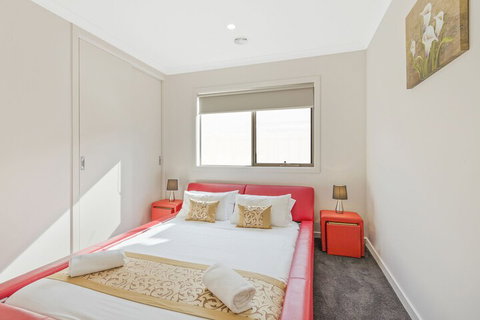 Point Cook Villas - Mackay Tourism 4