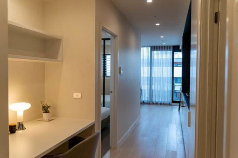 Modern 1 Bedroom Apartment South Yarra - Mackay Tourism 7