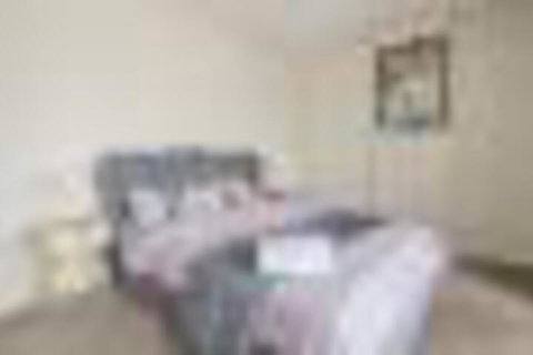 New Modern Apartment With Parking Near Amenities - Mackay Tourism 6