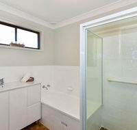 The Noraville House Large Family Home - Mackay Tourism