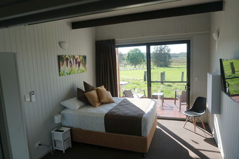 Brisbane North B&B And Winery - Mackay Tourism 2