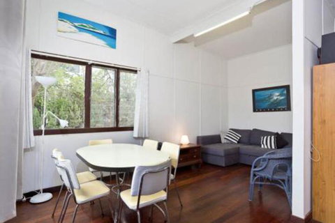Moore River Beach Shack - Mackay Tourism 1